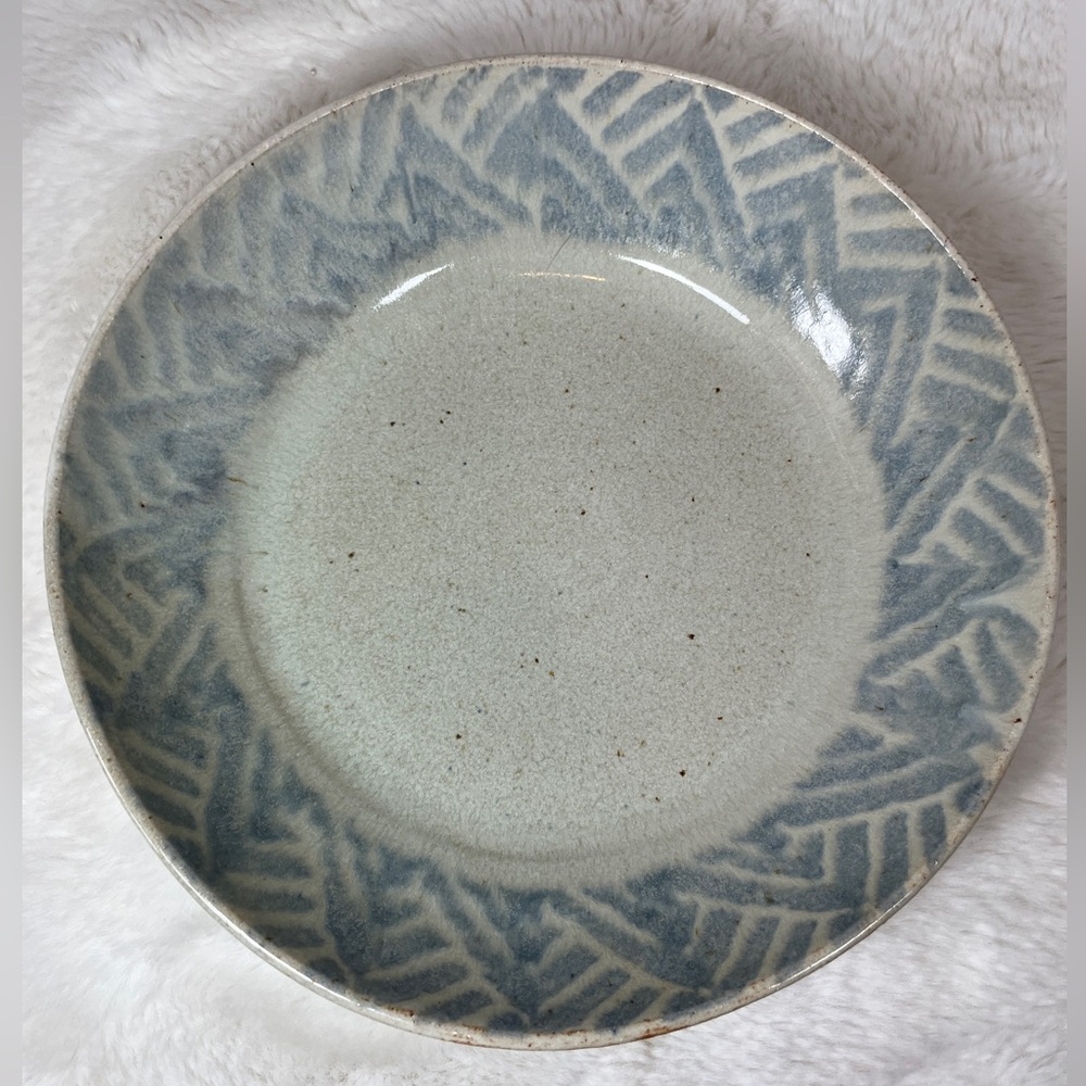 Vintage Signed Pottery Center Piece Serving Bowl/ Fruit Bowl  11.5” Round MAUI
